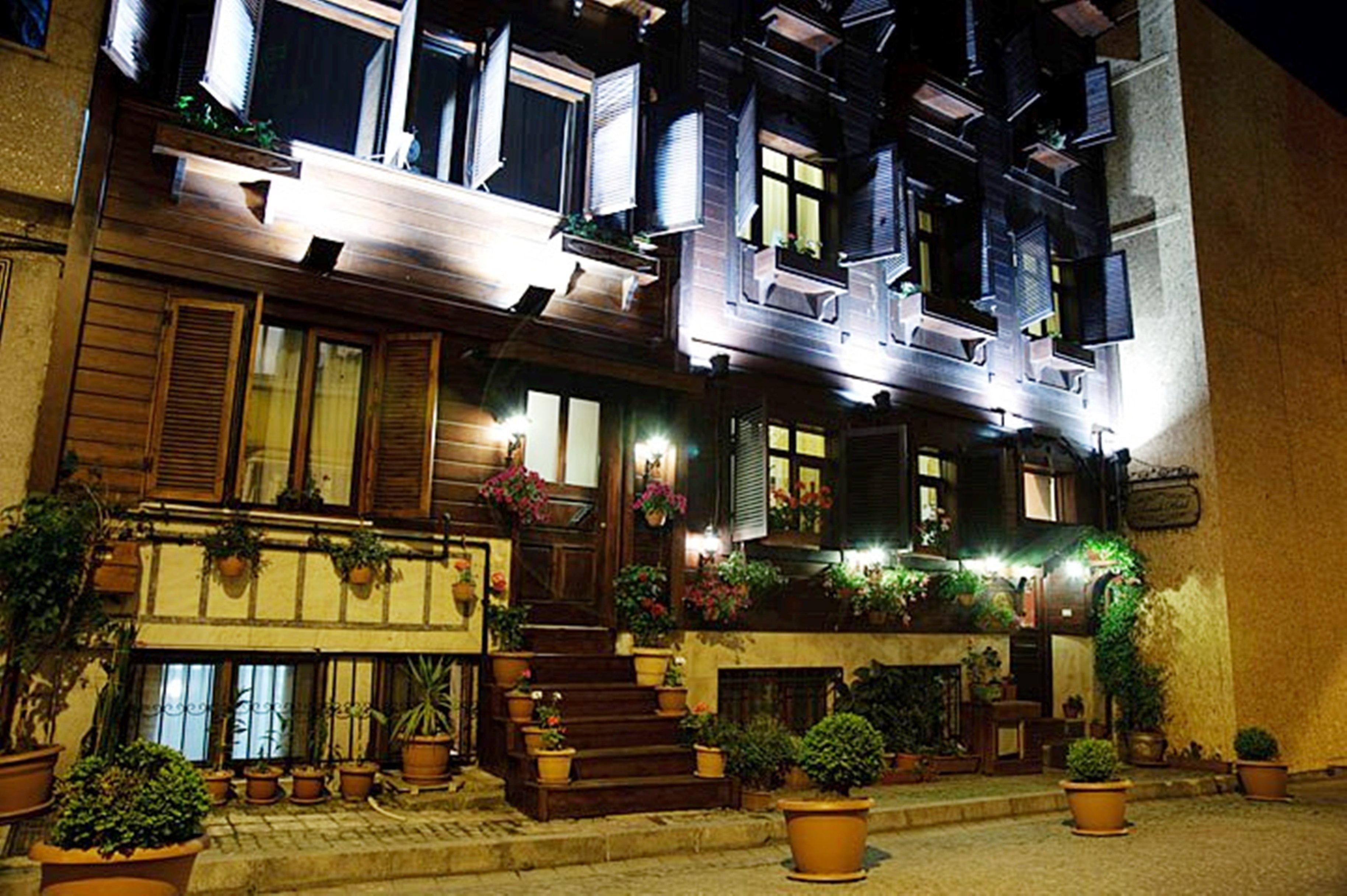 Asmali Hotel Istanbul Bagian luar foto