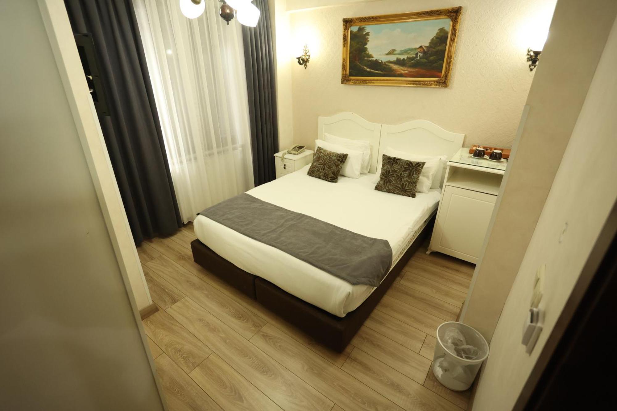 Asmali Hotel Istanbul Bagian luar foto
